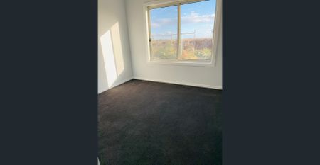 Spacious Family Home in a Prime Werribee Location - Photo 4