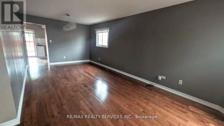 57 ATKINS CIRCLE - Photo 2