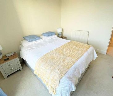 Pittville, Cheltenham, GL52 - Photo 5