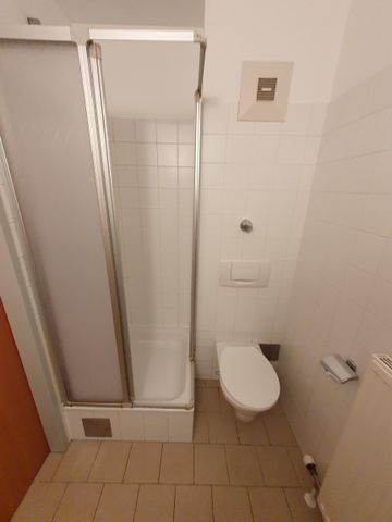 Gemütliche 1-Zimmer-Wohnung mit Balkon im 1. Stock - Photo 3