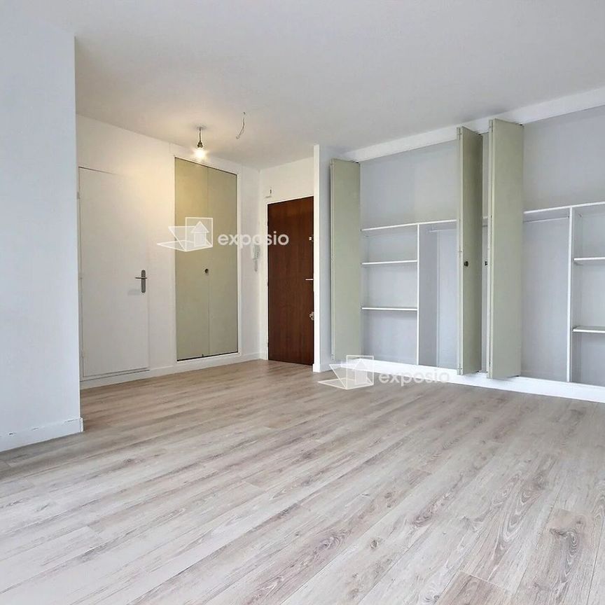 Location Appartement 2 pièces 41 m2 à Courbevoie - Photo 1