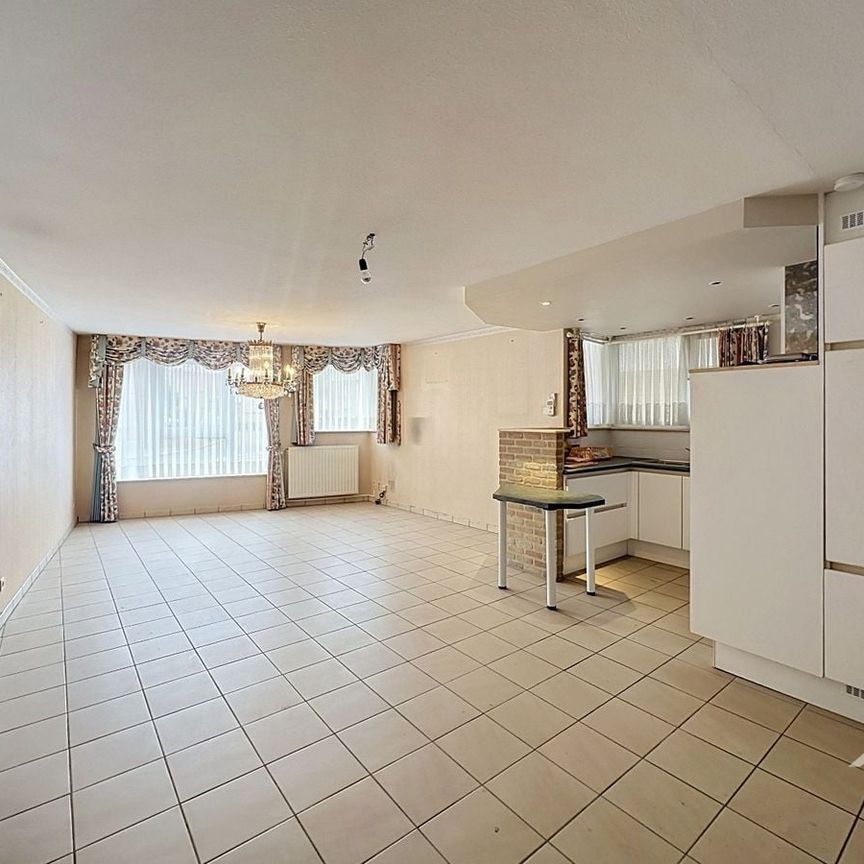 Gelijkvloers app. te huur in Torhout voor € 700 met 2 slaapkamers - foto 1