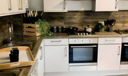 Seven bed house (non ensuite) - Photo 3