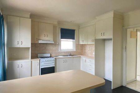 THIS PROPERTY FEATURES: - Photo 4