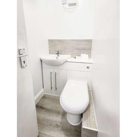 Ashleigh Avenue, Bridgwater, TA6 - Photo 4