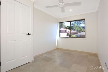Spacious Townhouse with Solar and Water Included - Photo 5