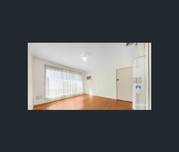 2 Deborah St, Werribee, Vic 3030 - Photo 4