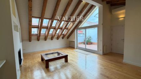 Ático de alquiler en De Justiniano, Justicia - Chueca - Foto 2