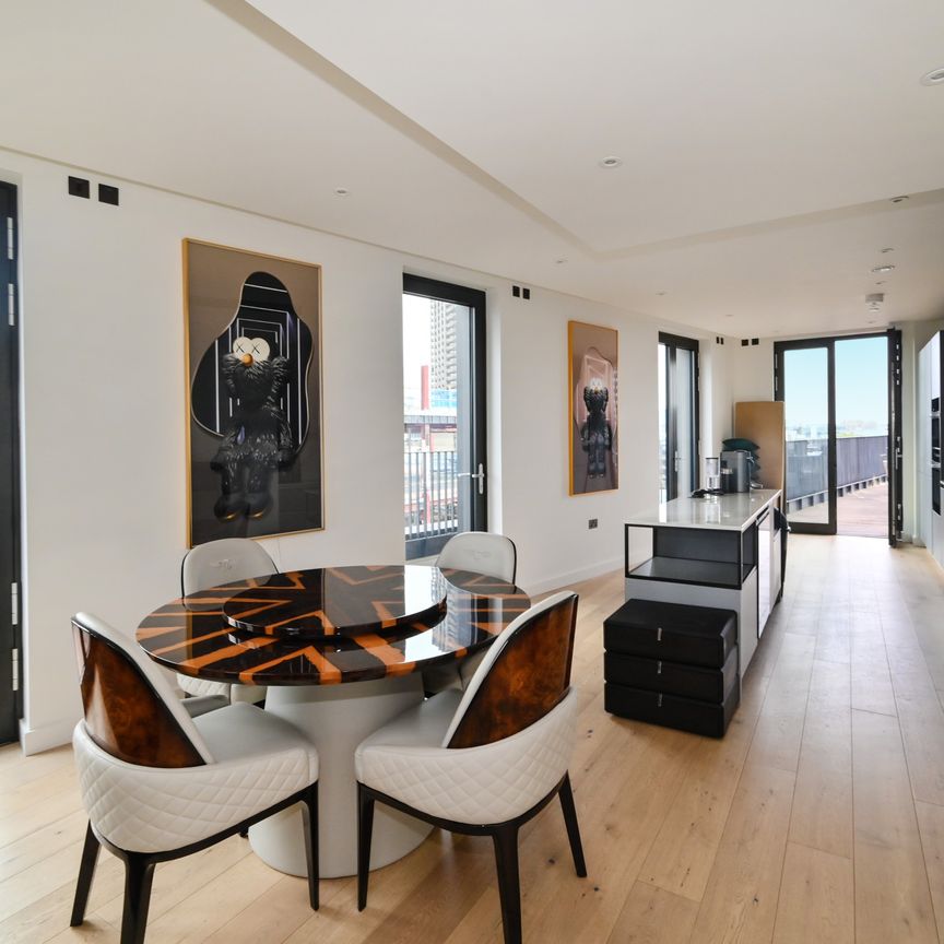 Clarendon Court, EC1Y, London - Photo 1