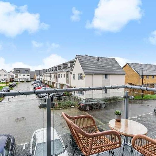 Kingston Close, Maidenhead, SL6 - Photo 1