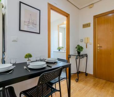 Carrer de Jaume II, Valencia, Valencian Community 46015 - Photo 6