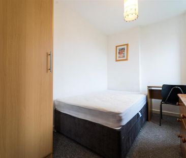 2 bedroom apartment to rent - Photo 6
