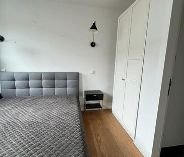 2-Zimmer-Wohnung am Friedensengel – möbliert & modern - Foto 1