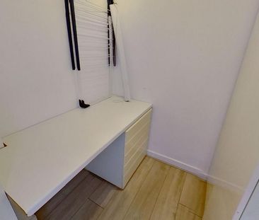 4 bedroom semi-detached house to rent - Photo 3