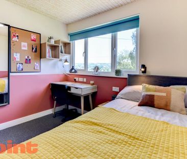 1 bedroom in a house share to rent - Photo 2