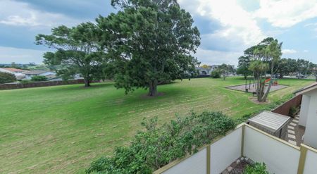 4-Bedroom opposite Macleans College - Photo 5