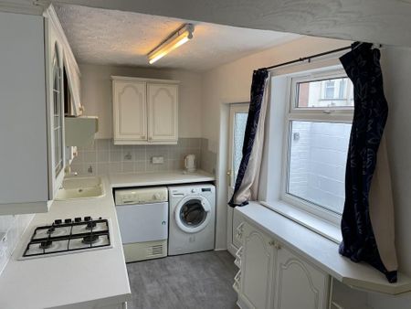 2 bedroom terraced house to rent - Photo 5