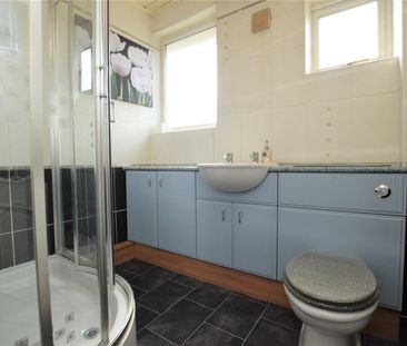 10, Greenside Close, Leeds, West Yorkshire, LS12 4SB - Photo 1