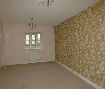 3 bedroom terraced house to rent - Photo 1