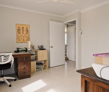 Great Family Home - East Mackay - Photo 4