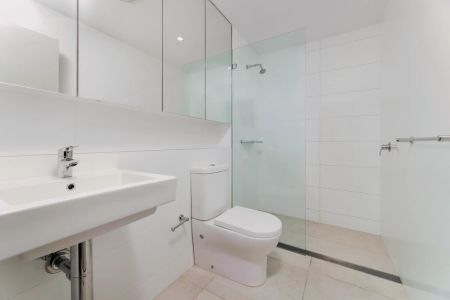 1Bedrooms, 1Bathrooms - Photo 4