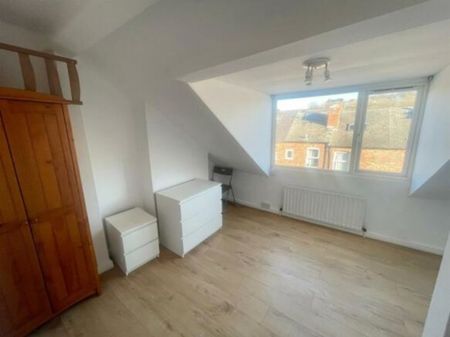 1 bed Shared House for Rent - Photo 3