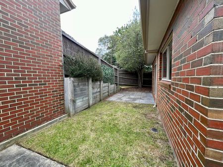 1/23 Baden Powell Place, Mount Eliza VIC 3930 - House For Rent | Domain - Photo 3