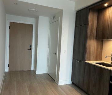 For Lease - 60 Central Park Roadway N/A Unit# 1509, Toronto, Ontario - Photo 2