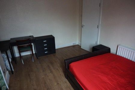 4 bedroom house share to rent - Photo 2