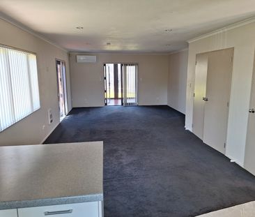 Big Family Fun - Photo 1