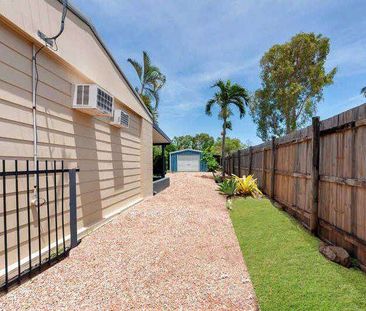 Trinity Beach Delight! - Photo 2