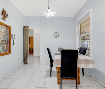 Renovated 3 bedroom home - Photo 1