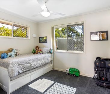 Quality Freestanding Villa | 3 Bed, 2 Bath, A/C | $625 pw - Photo 2