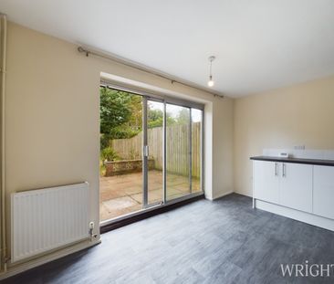 4 bedroom Town House - DAWLEY, WELWYN GARDEN CITY - Photo 4