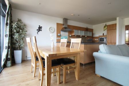 Lancefield Quay, Finnieston, Glasgow - Photo 2