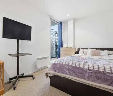 Q Building, The Grove, Stratford, E15 - Photo 6