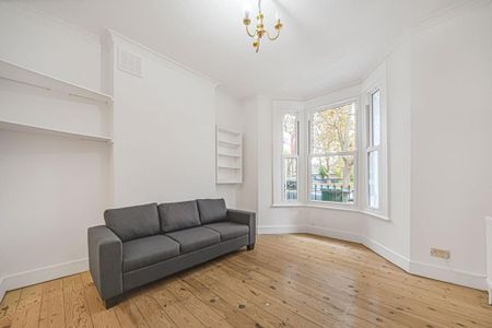 4 bedroom terraced house to rent - Photo 5