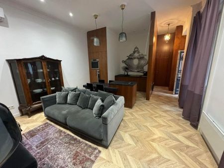V. kerület Arany János utca - Fotó 5