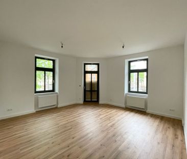 **Wohnen im charmanten Altbau unweit des Trachenberger Platzes** - Photo 1