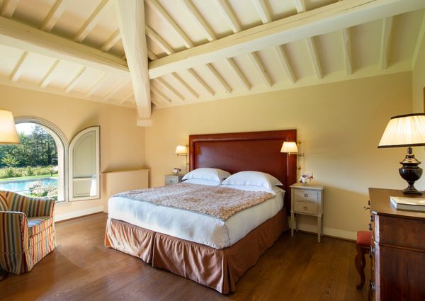 Villa Casetta encircled by Merlot vineyards