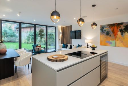 4 bedroom semi-detached house to rent - Photo 3