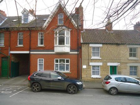 2 bedroom semi-detached house to rent - Photo 5