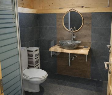 IDYLLIC, ELEGANT, WITH NATURAL CHARM - Photo 3