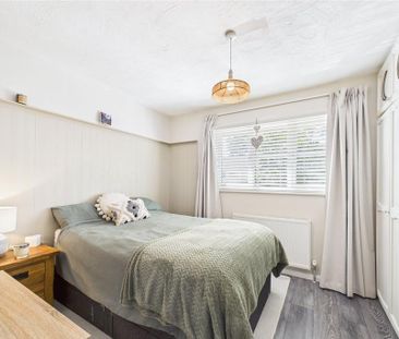 2 bedroom end of terrace house to rent - Photo 3