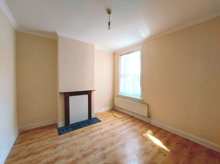 Bloxhall Road, Leyton E10, London - Photo 2