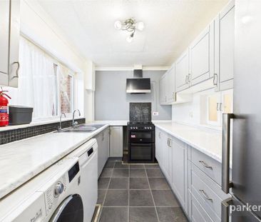 3 bedroom terraced house to rent - Photo 6