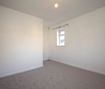 1 bed Terraced for rent - Photo 6