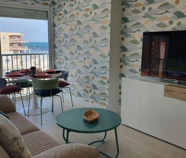 Apartamento de alquiler en Passeig Marítim de Neptú, Playa de Gandia - Photo 2