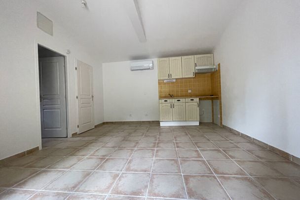 Aix Les Milles - Type 2 - 760€ - Photo 1