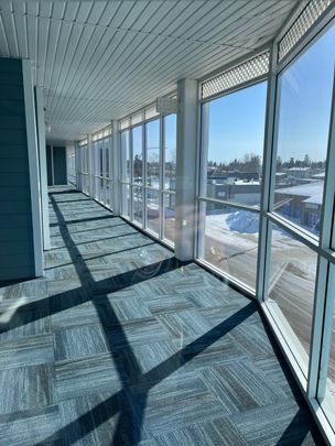 Sylvan Lake 1 BR FURNISHED Condo overlooking the water !! - Photo 1